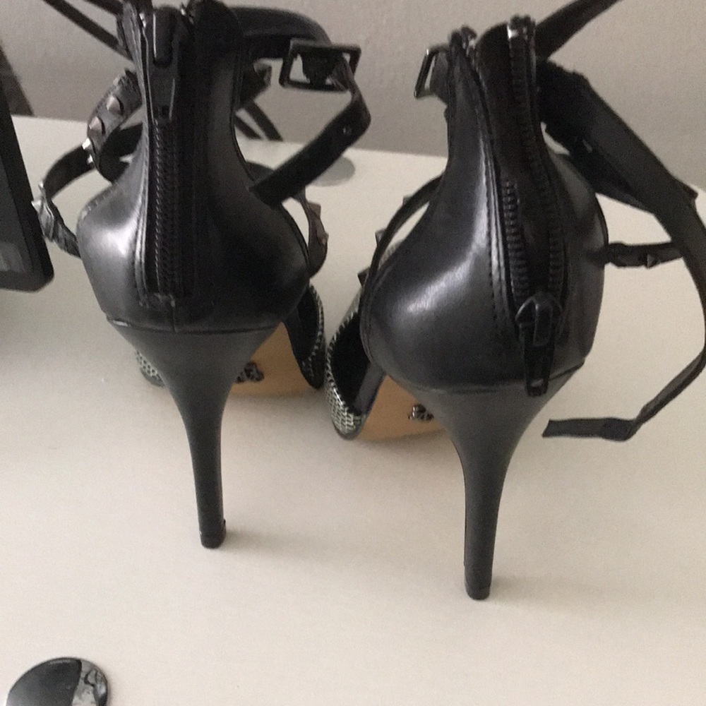 High Heels 👠 - Picture 4 of 5